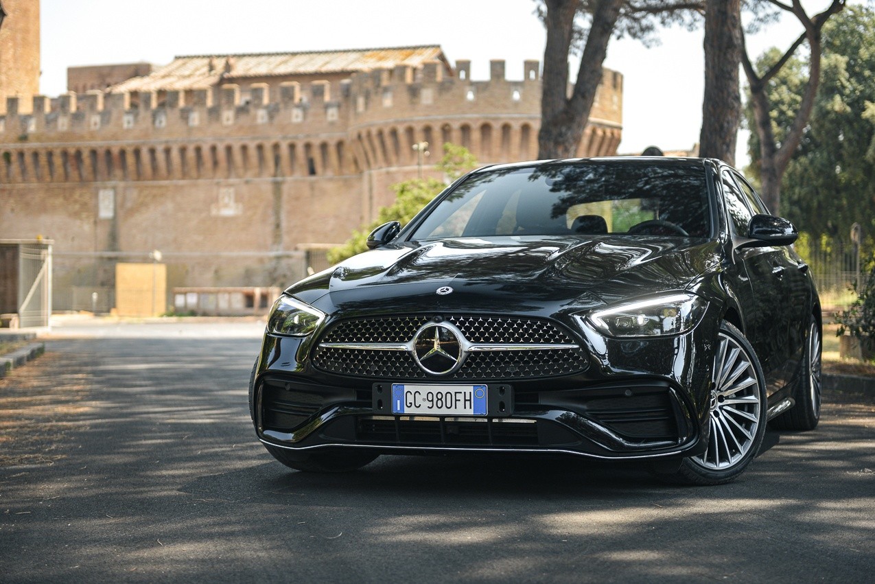 Mercedes Benz Classe C 300d: la prova su strada