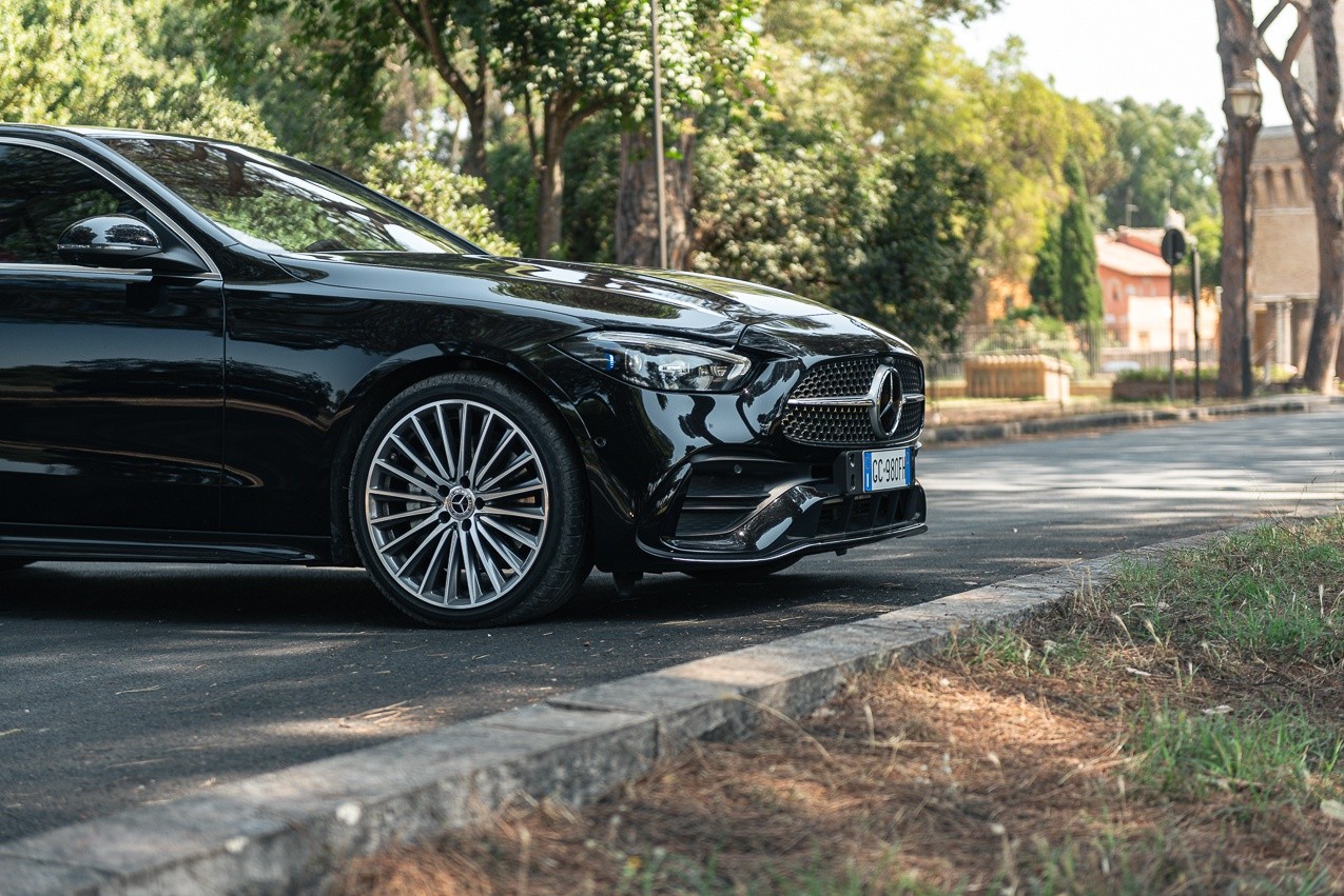 Mercedes Benz Classe C 300d: la prova su strada