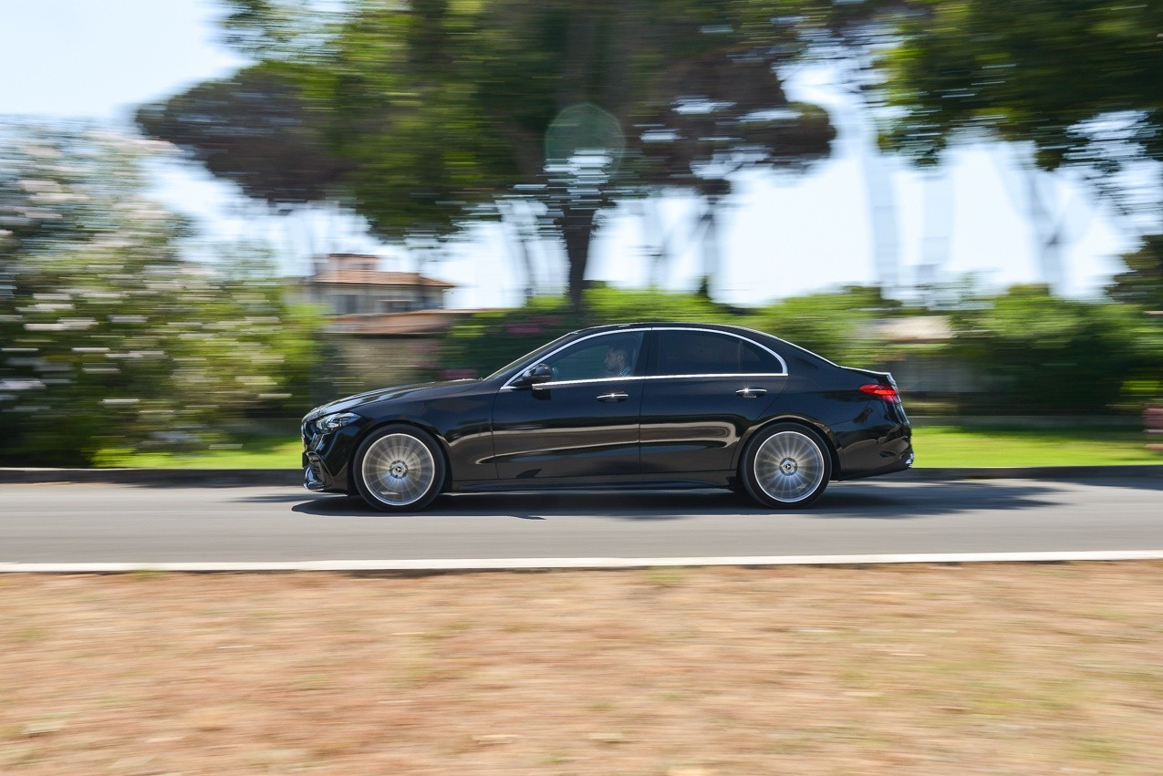 Mercedes Benz Classe C 300d: la prova su strada