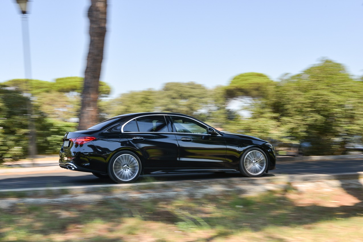 Mercedes Benz Classe C 300d: la prova su strada