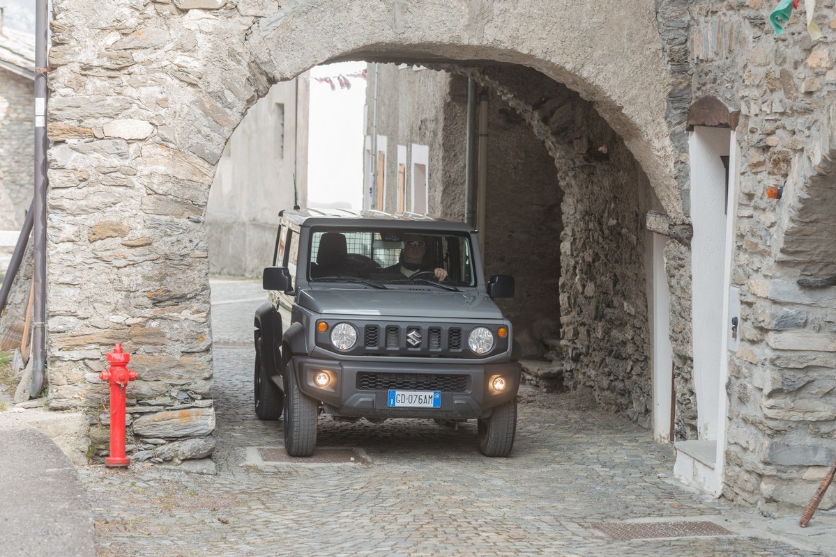 Suzuki Jimny Pro: primo contatto