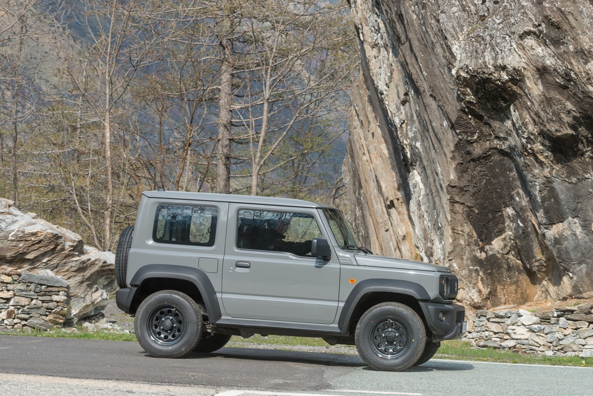 Suzuki Jimny Pro: primo contatto