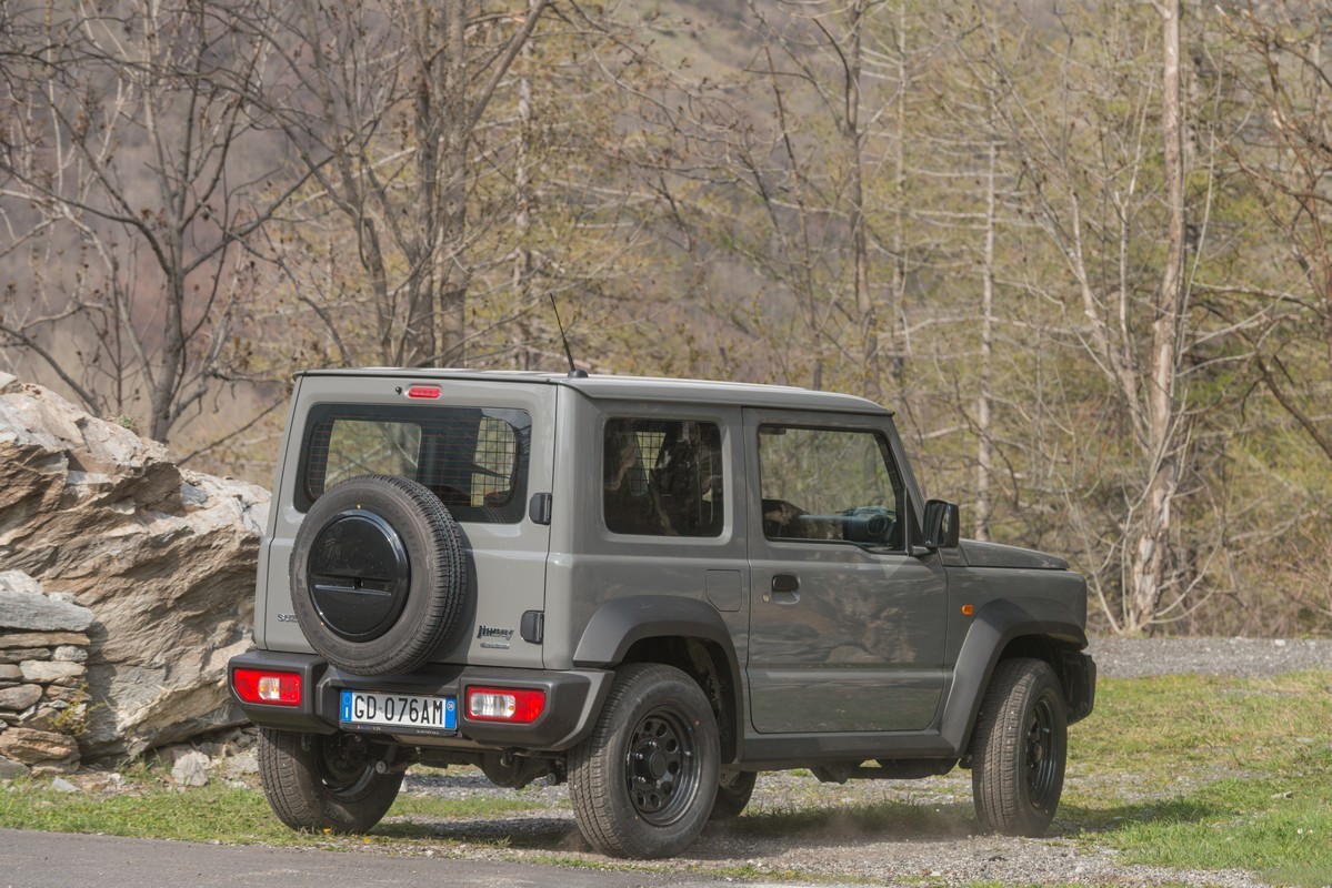 Suzuki Jimny Pro: primo contatto