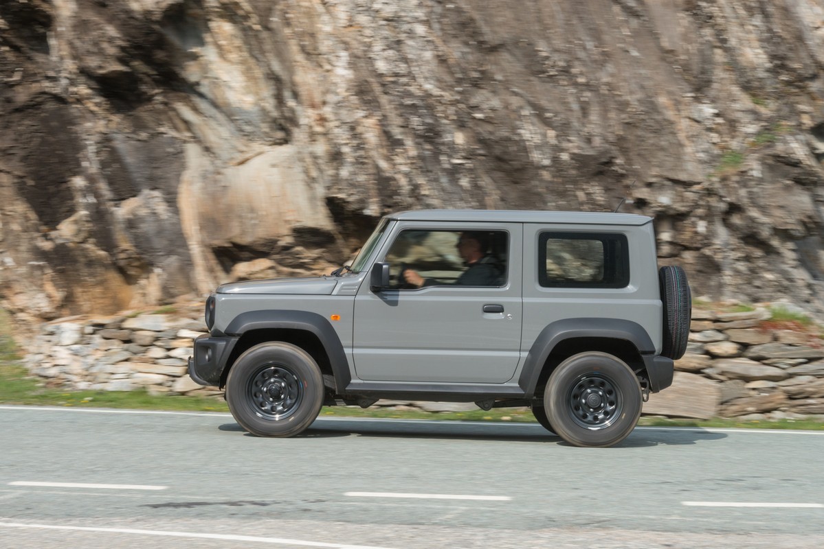 Suzuki Jimny Pro: primo contatto