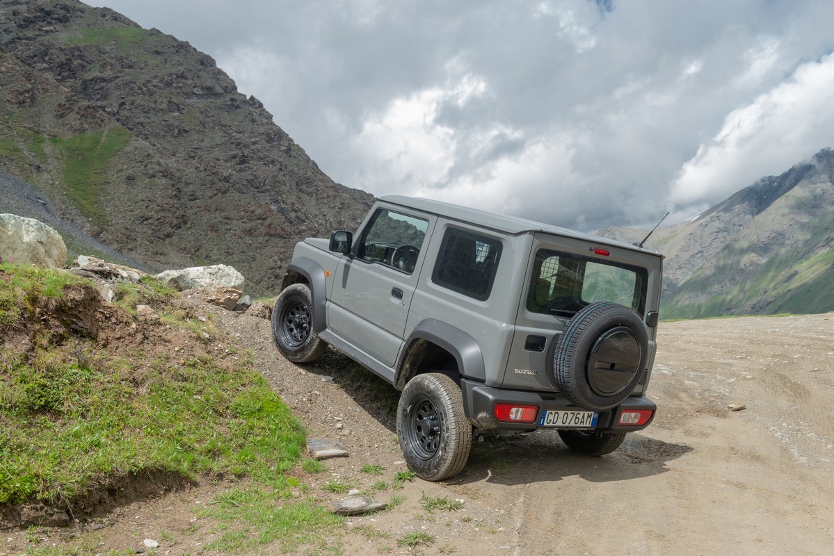 Suzuki Jimny Pro: primo contatto