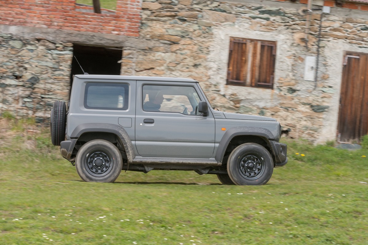 Suzuki Jimny Pro: primo contatto