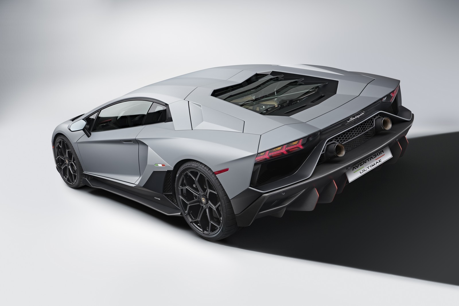 Nuova Lamborghini Aventador LP780-4 Ultimae 2021