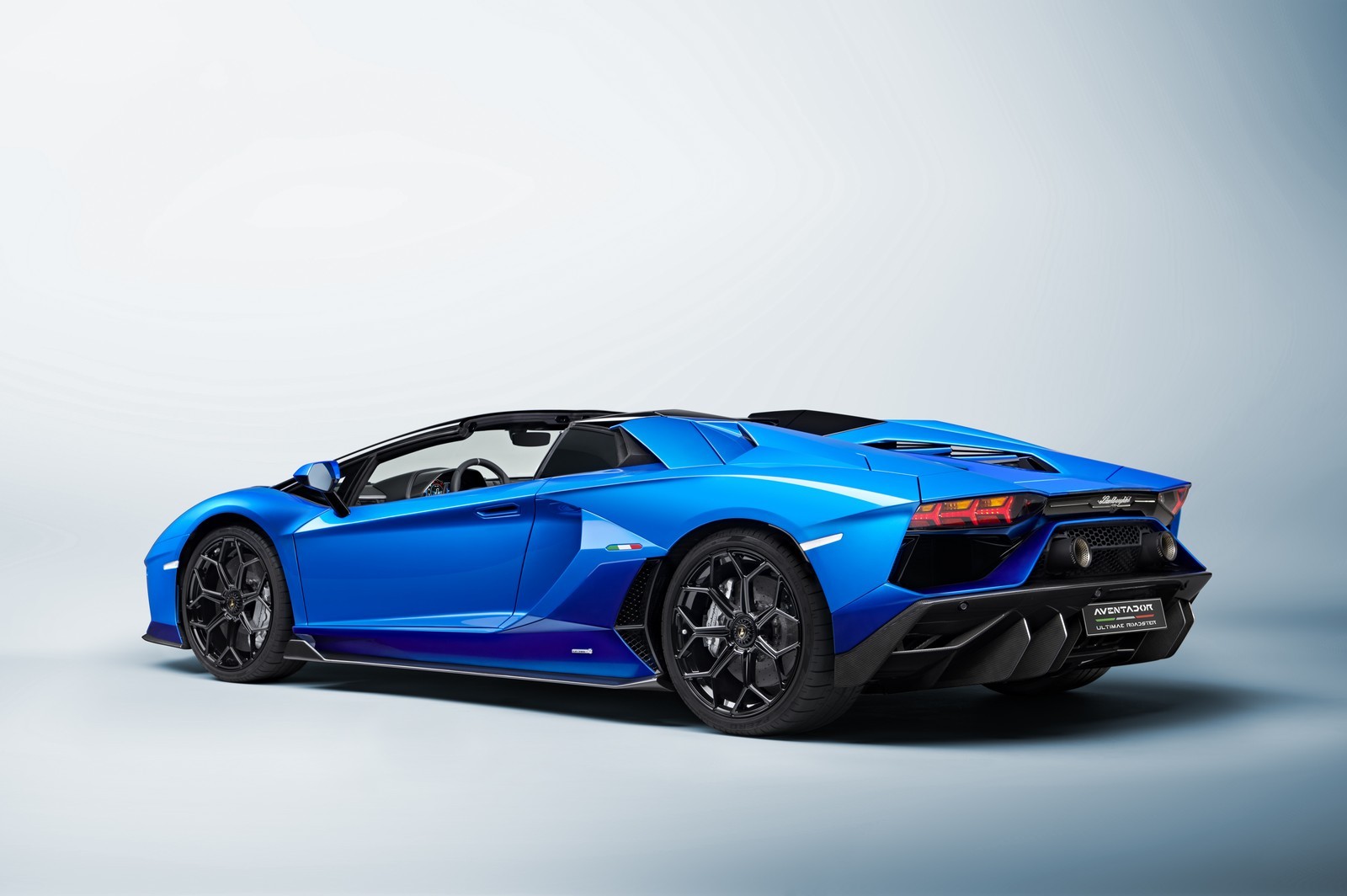 Nuova Lamborghini Aventador LP780-4 Ultimae 2021