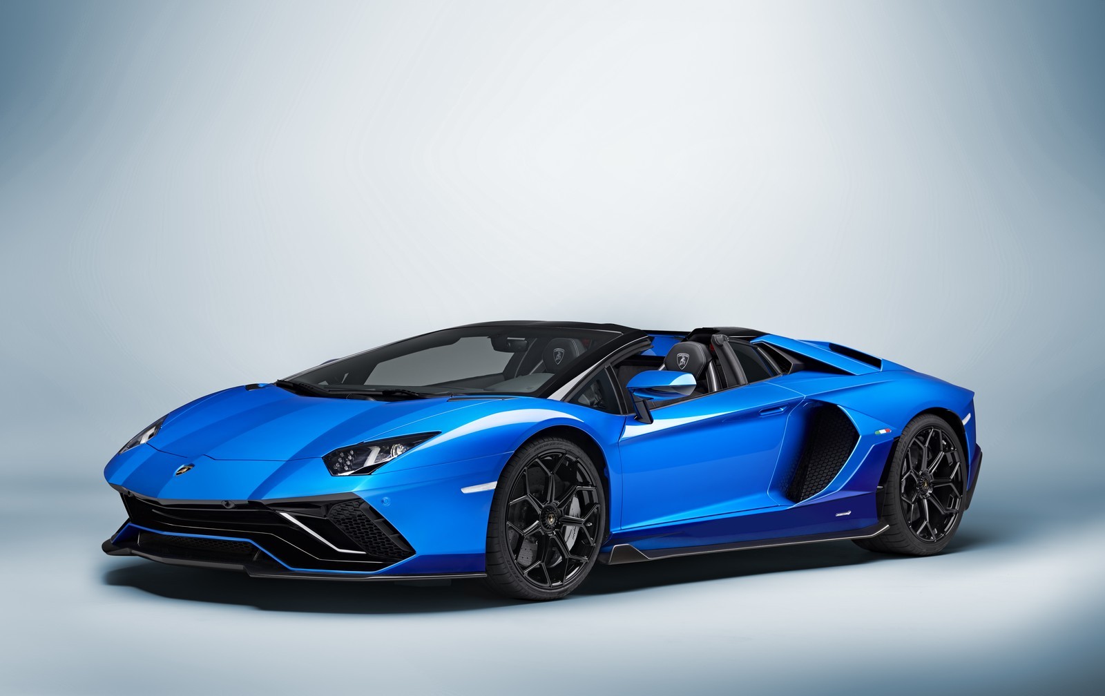 Nuova Lamborghini Aventador LP780-4 Ultimae 2021