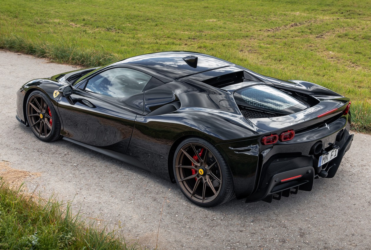 Ferrari SF90 Stradale by Novitec