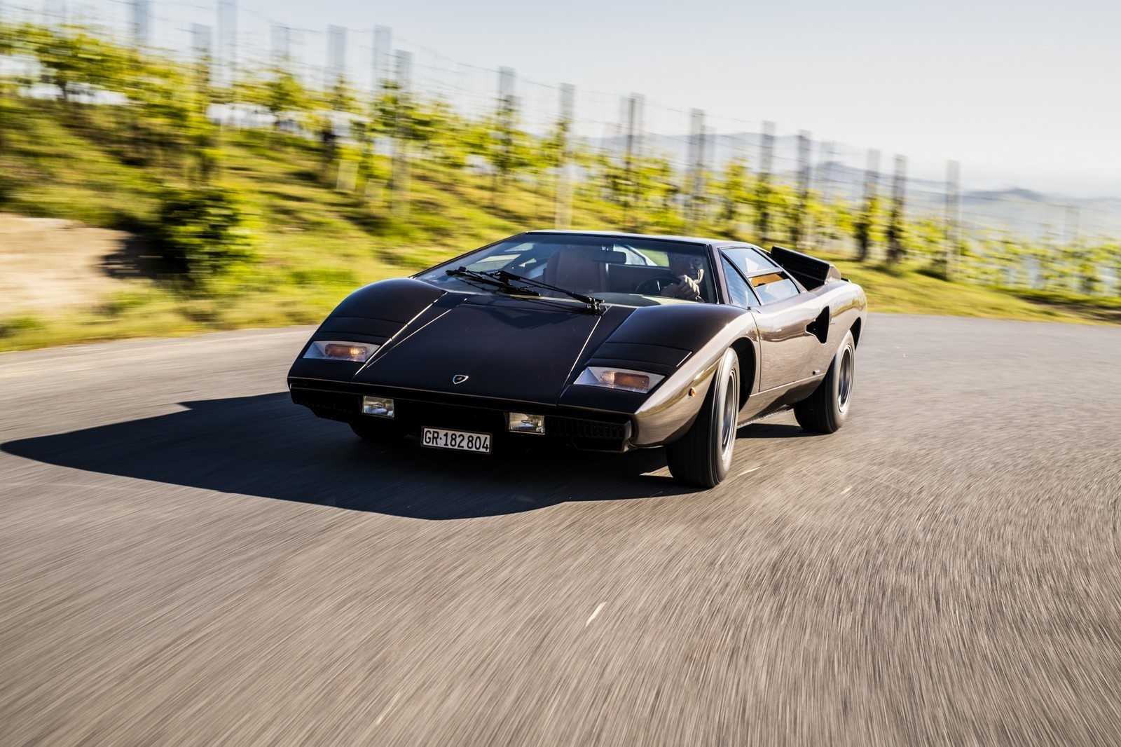 Lamborghini Countach: 50 anni nelle immagini