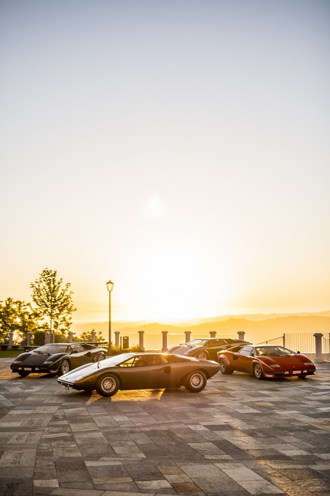 Lamborghini Countach: 50 anni nelle immagini