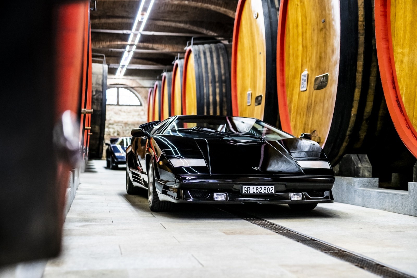 Lamborghini Countach: 50 anni nelle immagini