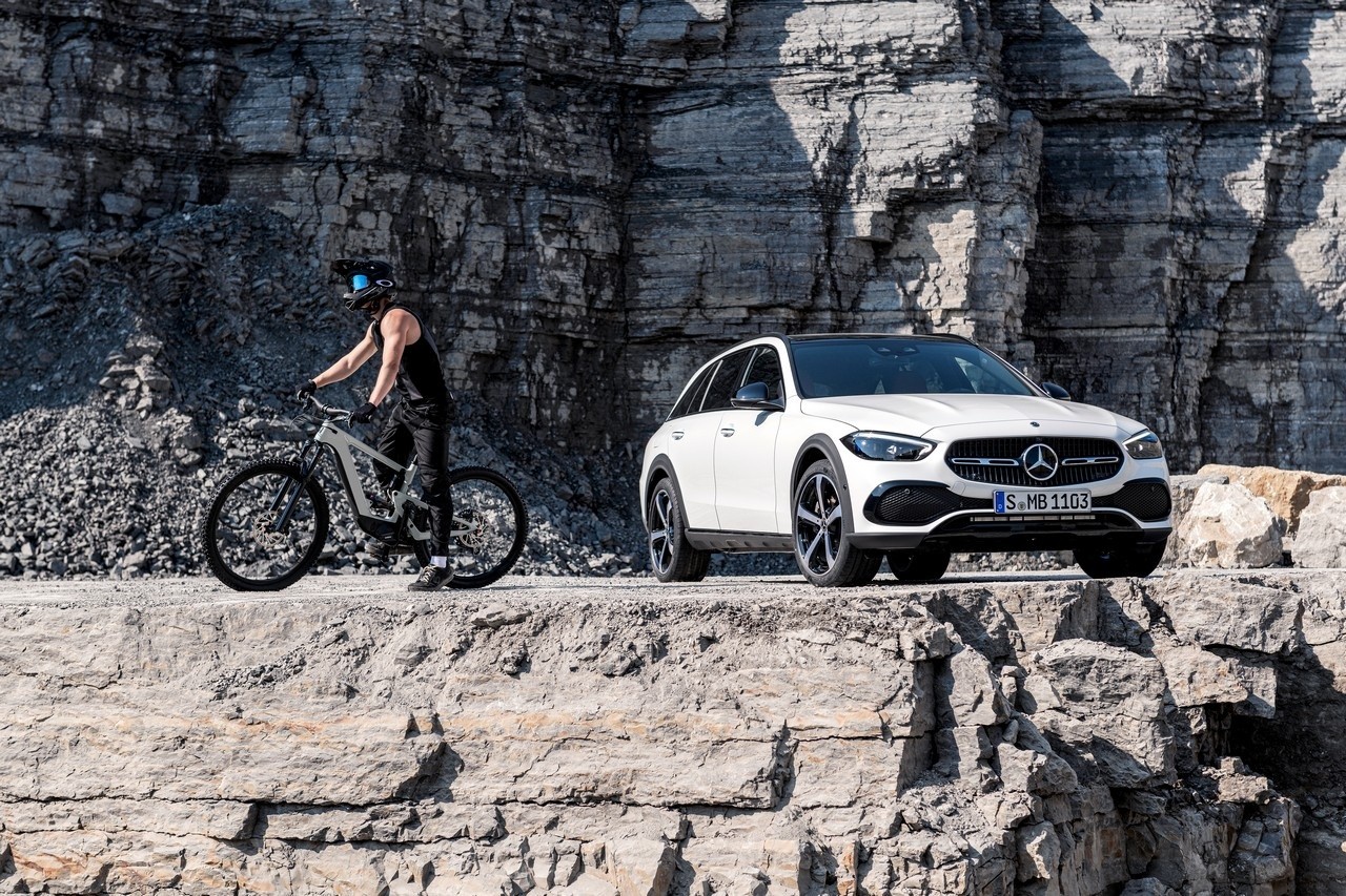 Mercedes Classe C All-Terrain 2021: immagini ufficiali