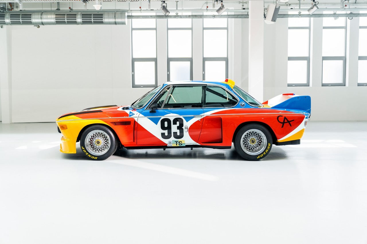 Bmw Art Car 3.0 Csl 1975 per Calder Foundation: immagini ufficiali