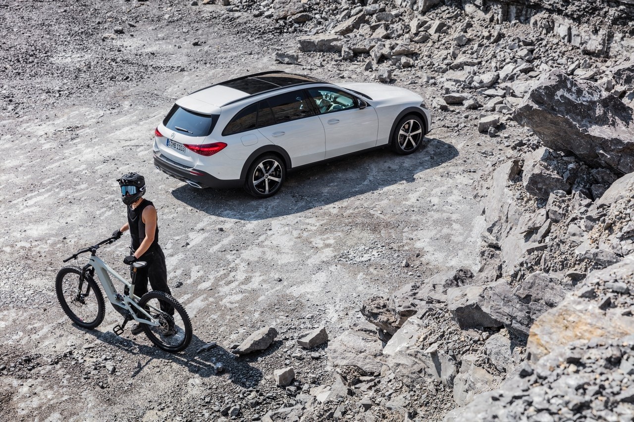 Mercedes Classe C All-Terrain 2021: immagini ufficiali