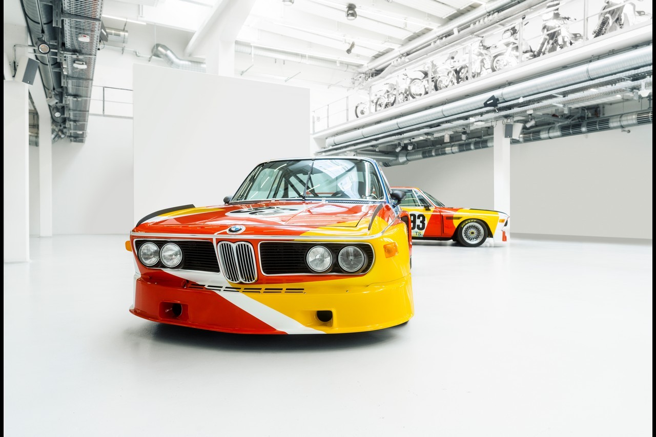 Bmw Art Car 3.0 Csl 1975 per Calder Foundation: immagini ufficiali