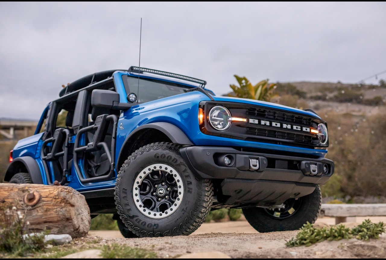 Ford Bronco Riptide Concept 2021: immagini ufficiali