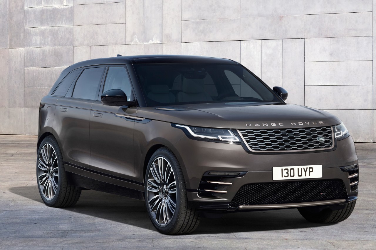 Range Rover Velar Auric Edition 2022: immagini ufficiali