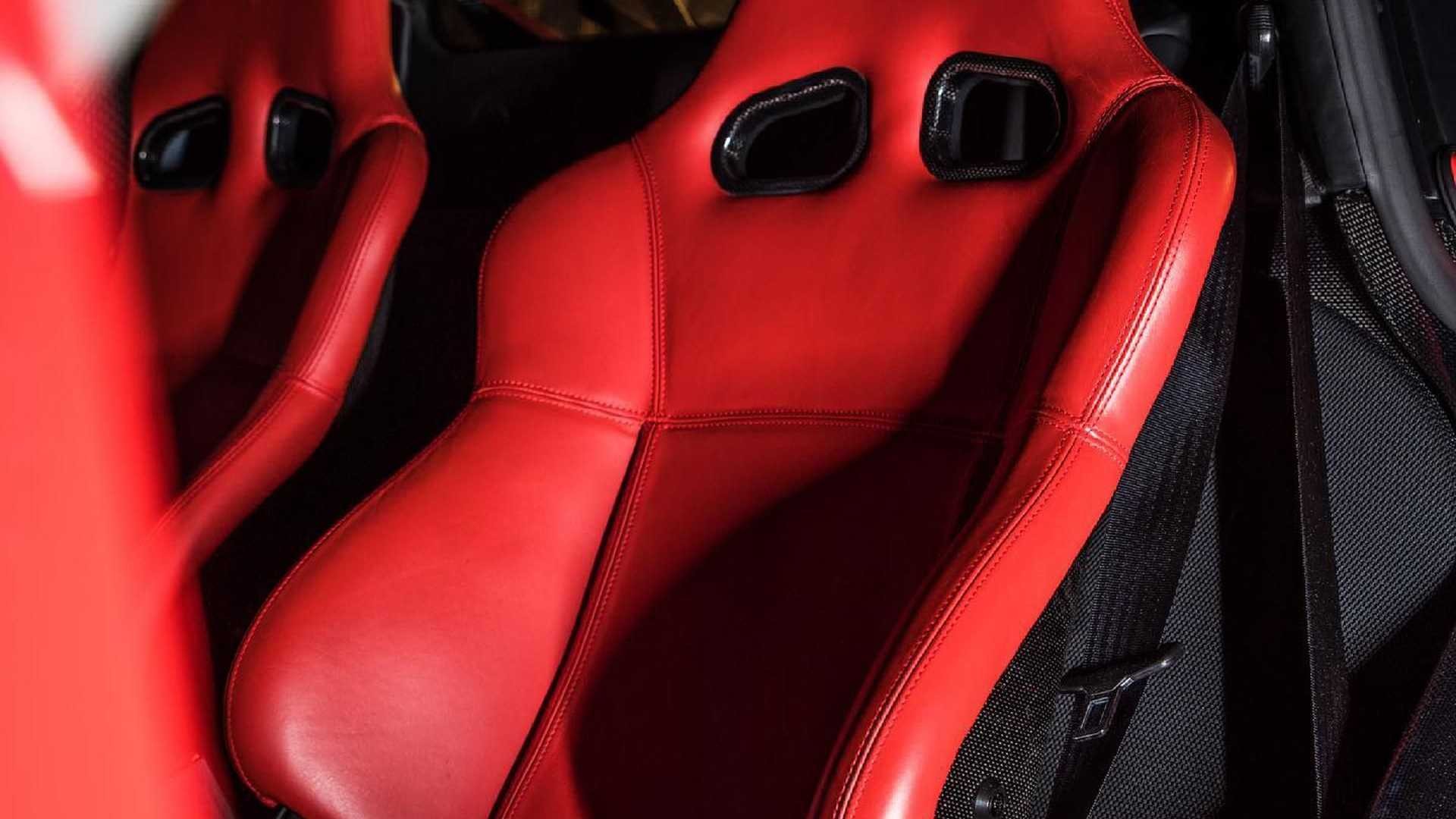 Ferrari Enzo: esemplare da vetrina venduto a 3,2 milioni di euro