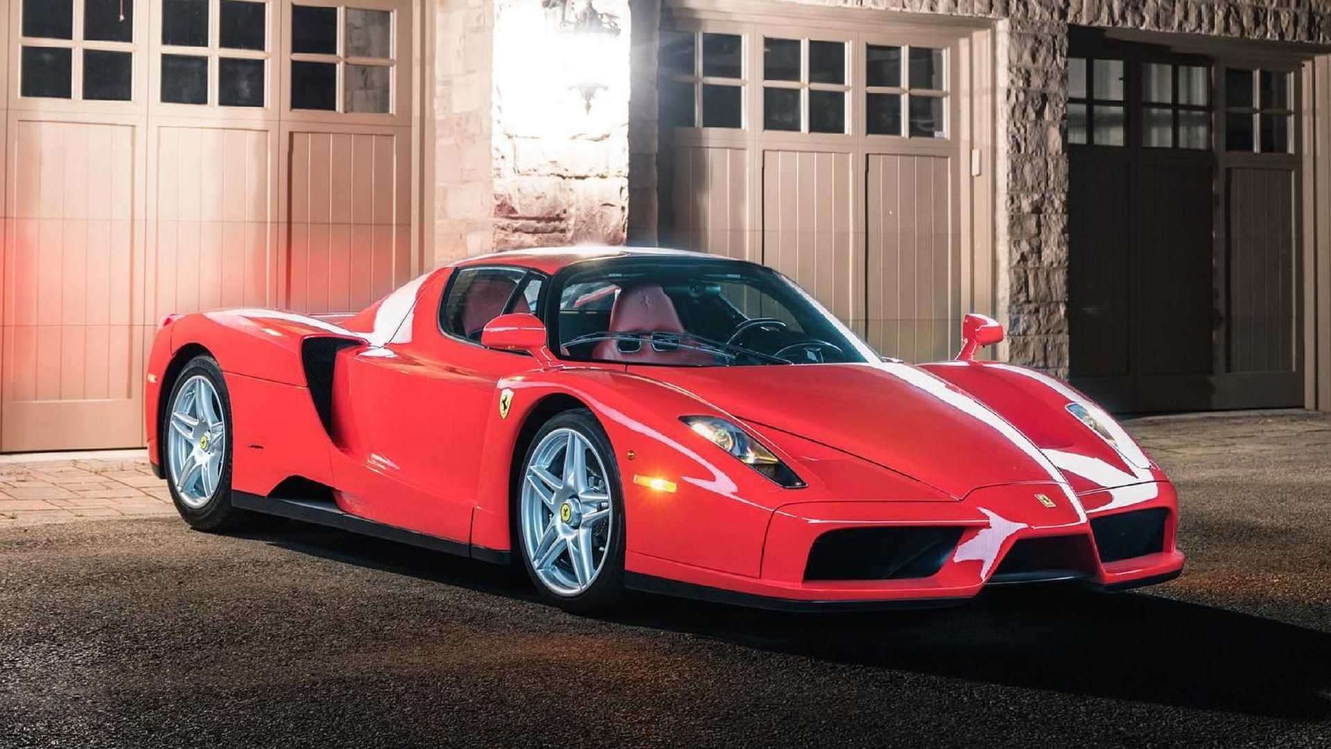 Ferrari Enzo: esemplare da vetrina venduto a 3,2 milioni di euro