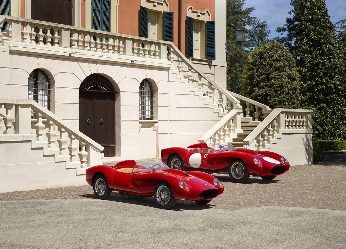 Ferrari Testa Rossa J: 299 unità per la replica in scala da 93.000 euro