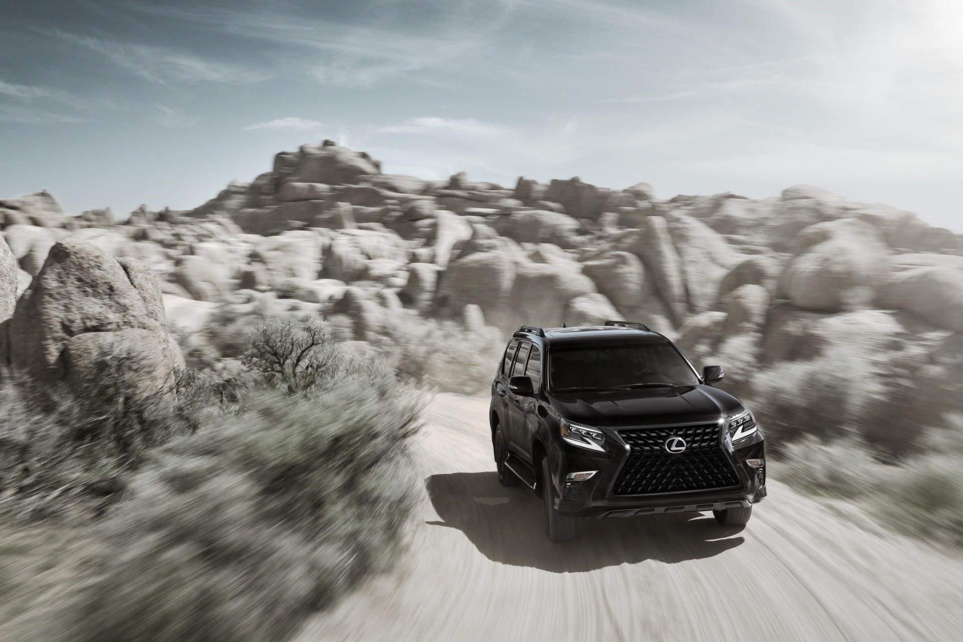 Lexus GX 460 Black Line Edition: le immagini ufficiali