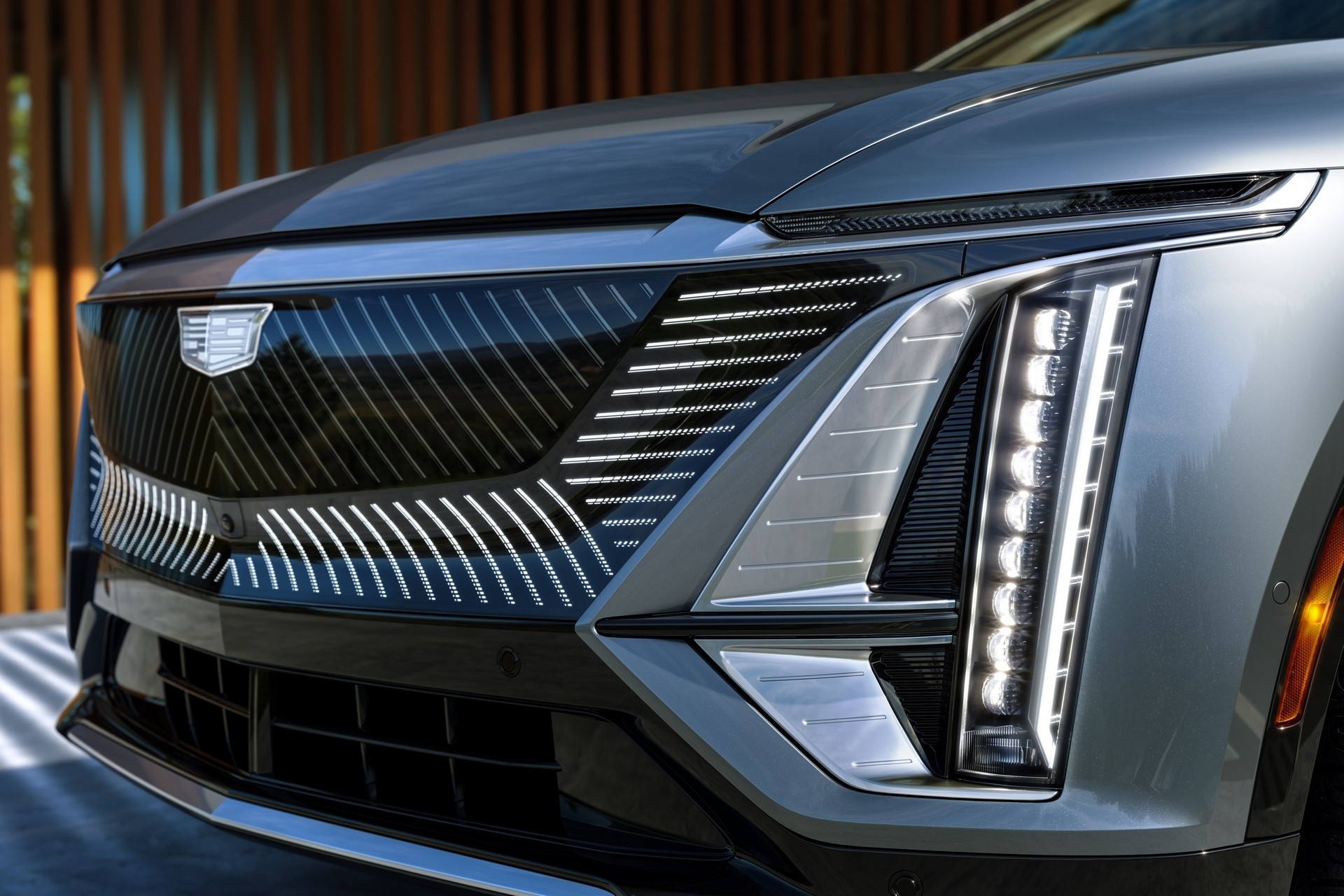 Cadillac Lyriq: le immagini ufficiali