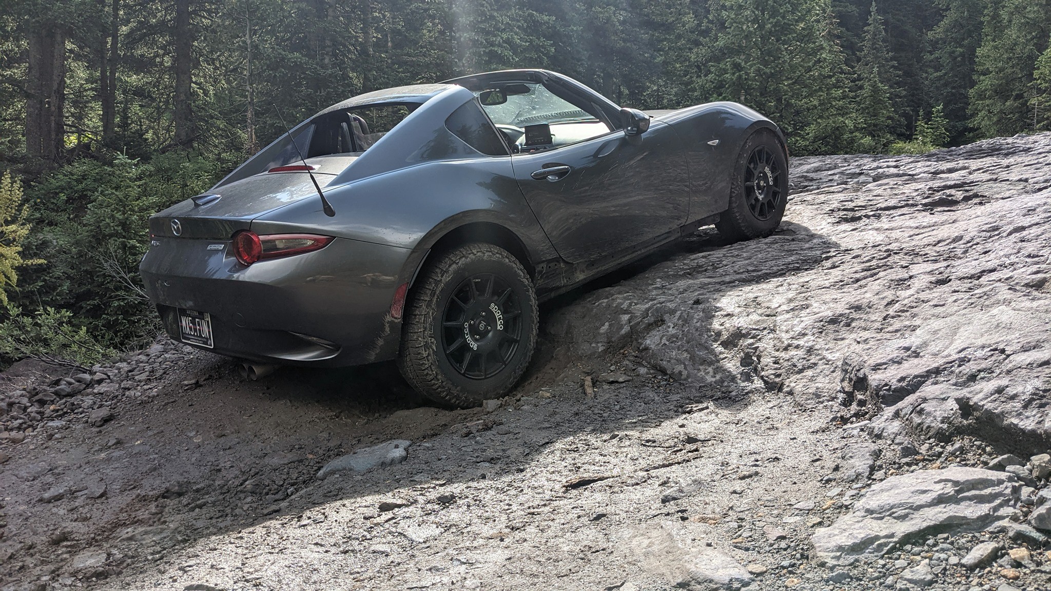 La Mazda MX-5 in versione off-road