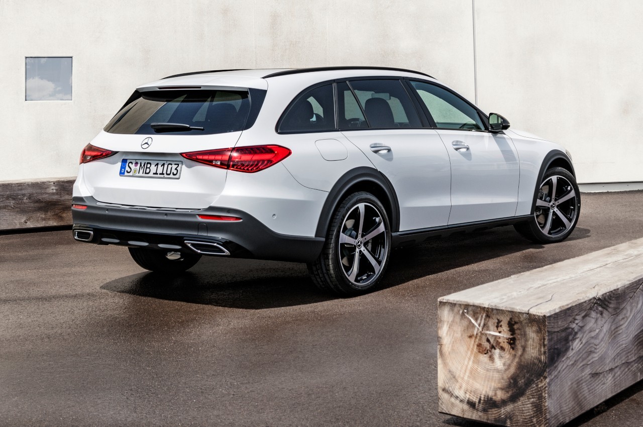 Mercedes Classe C All-Terrain 2021: immagini ufficiali