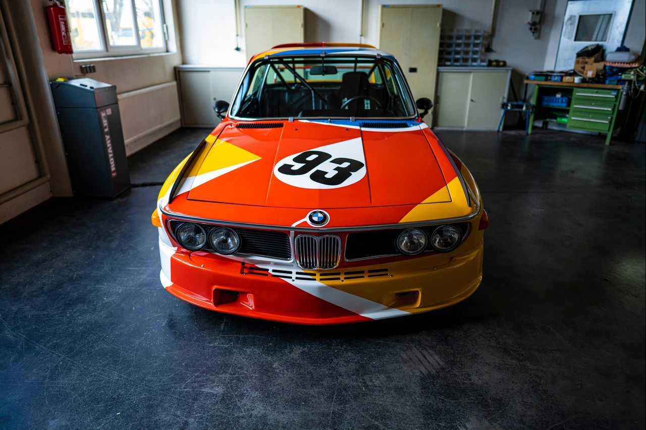 Bmw Art Car 3.0 Csl 1975 per Calder Foundation: immagini ufficiali