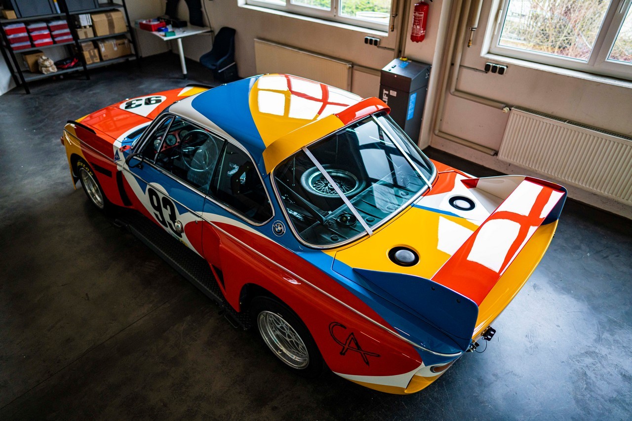 Bmw Art Car 3.0 Csl 1975 per Calder Foundation: immagini ufficiali