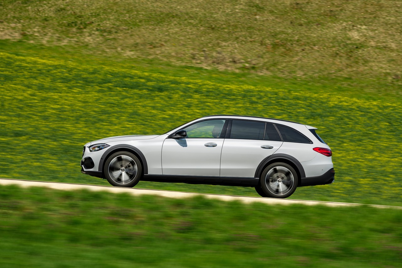 Mercedes Classe C All-Terrain 2021: immagini ufficiali