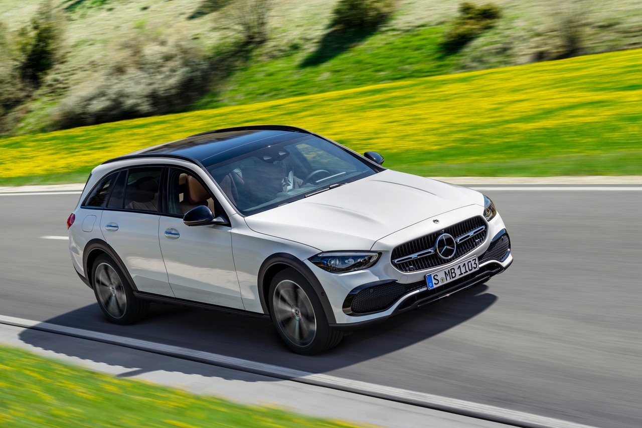 Mercedes Classe C All-Terrain 2021: immagini ufficiali