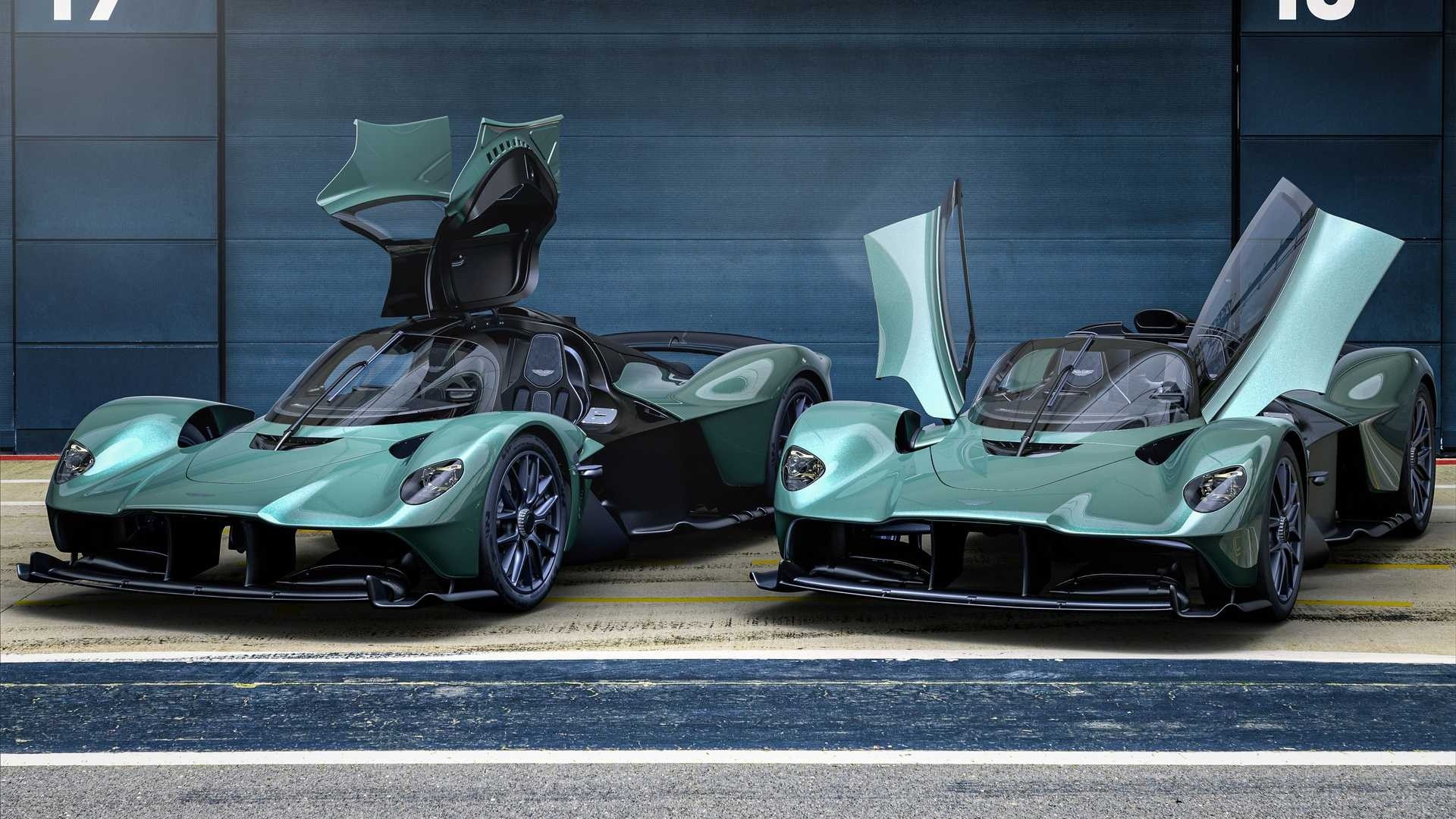 Aston Martin Valkyrie Spider: le immagini