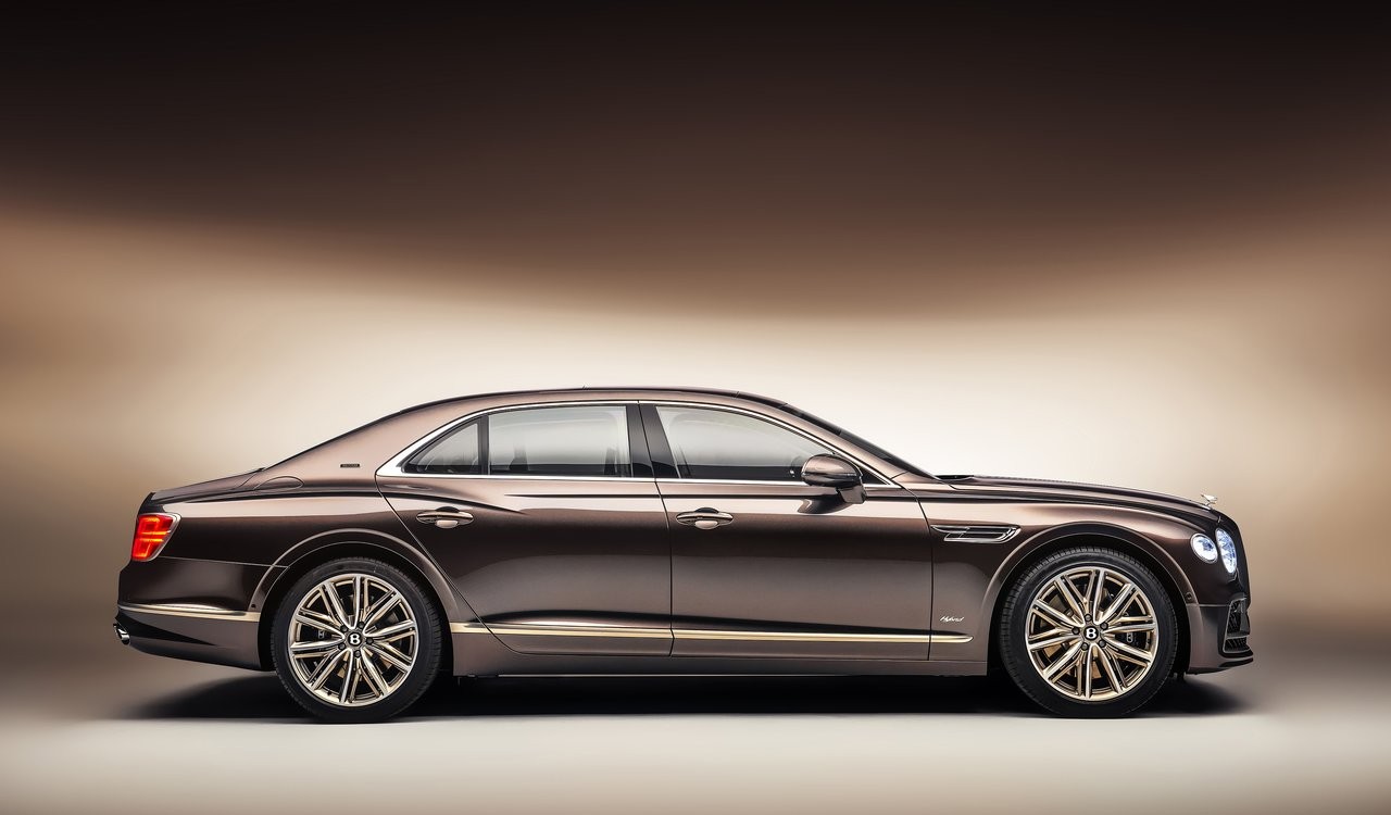 Bentley Flying Spur Odyssean Edition: le immagini ufficiali