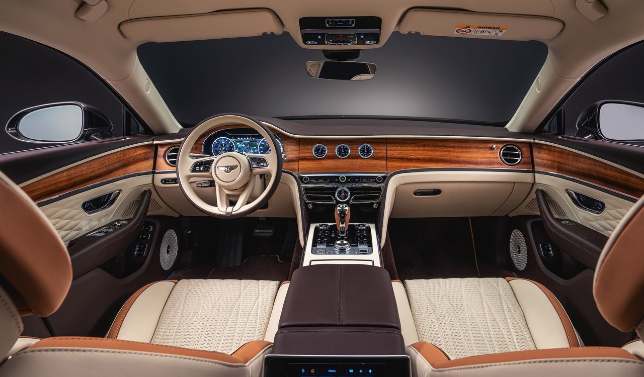 Bentley Flying Spur Odyssean Edition: le immagini ufficiali