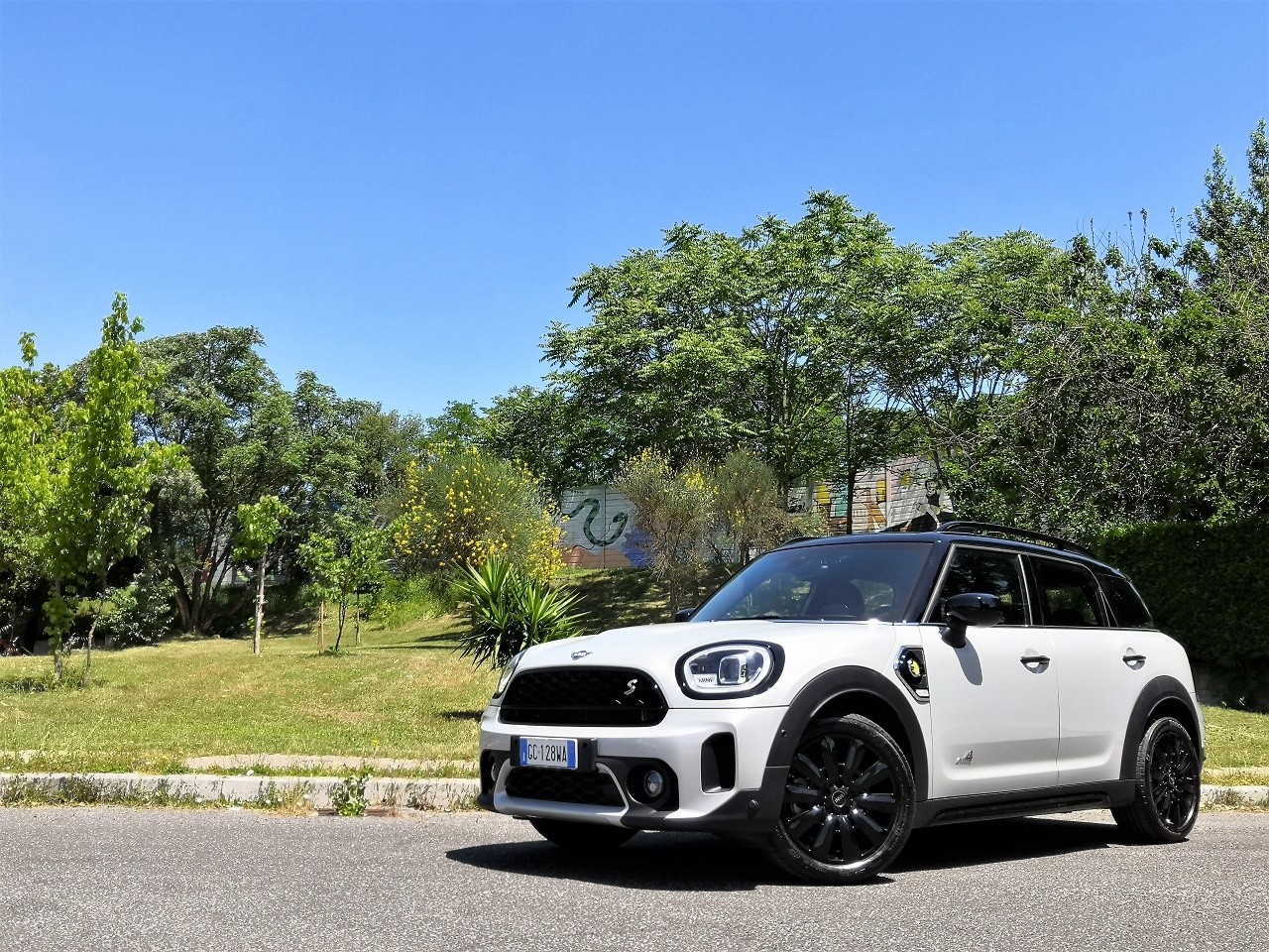 MINI Countryman Cooper SE All4: prova su strada