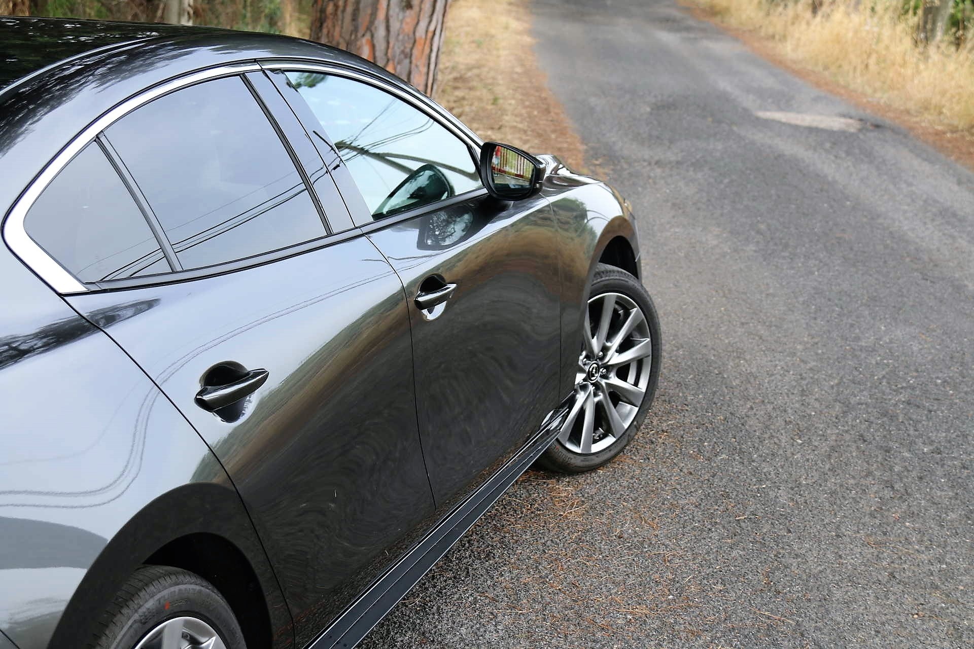 Mazda 3 Sedan Skyactiv-X prova su strada