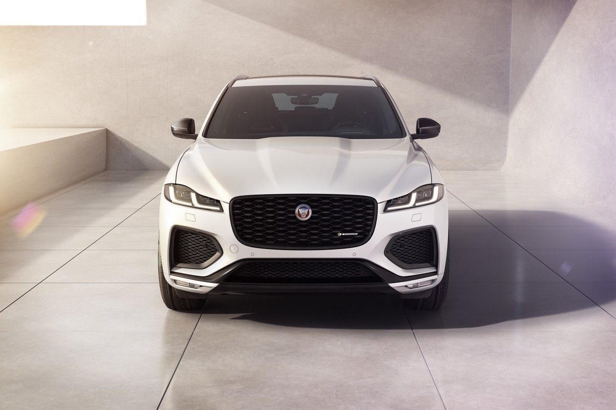 Jaguar: la F-Pace si aggiorna con il MY 2022