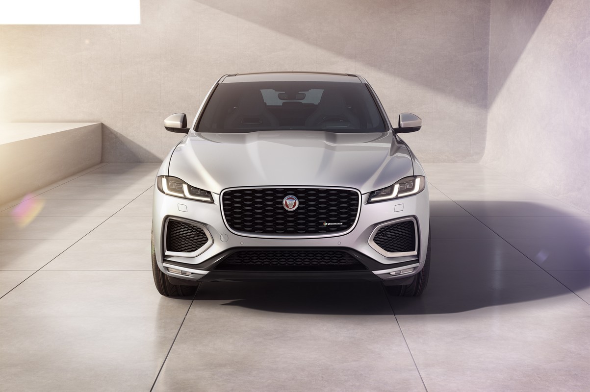 Jaguar: la F-Pace si aggiorna con il MY 2022