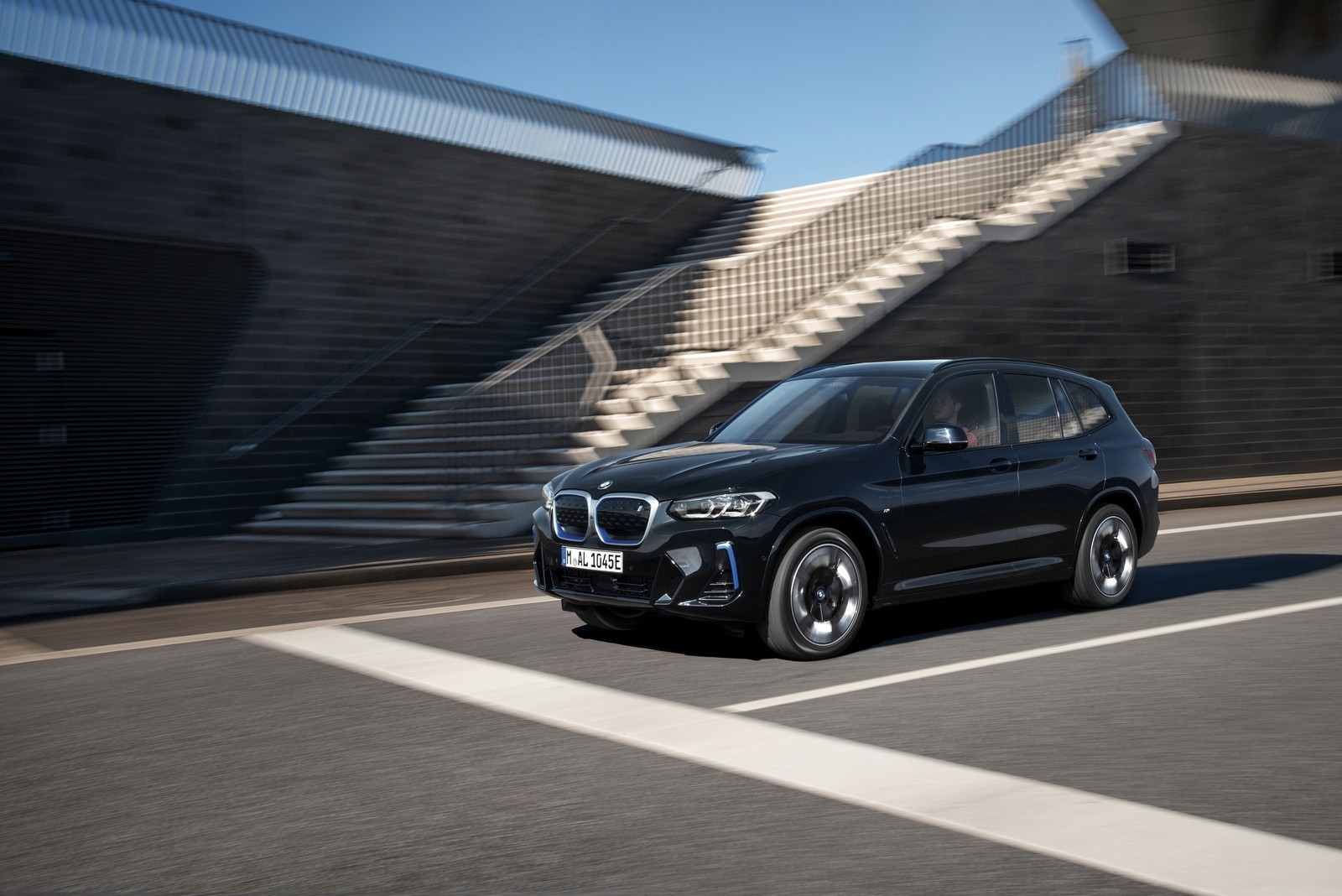 Nuova BMW iX3 2021