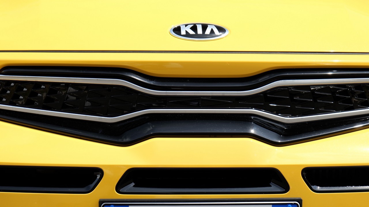 KIA Stonic 1.0 T-GDI GT-Line AT: prova su strada