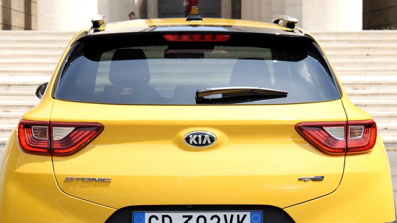 KIA Stonic 1.0 T-GDI GT-Line AT: prova su strada