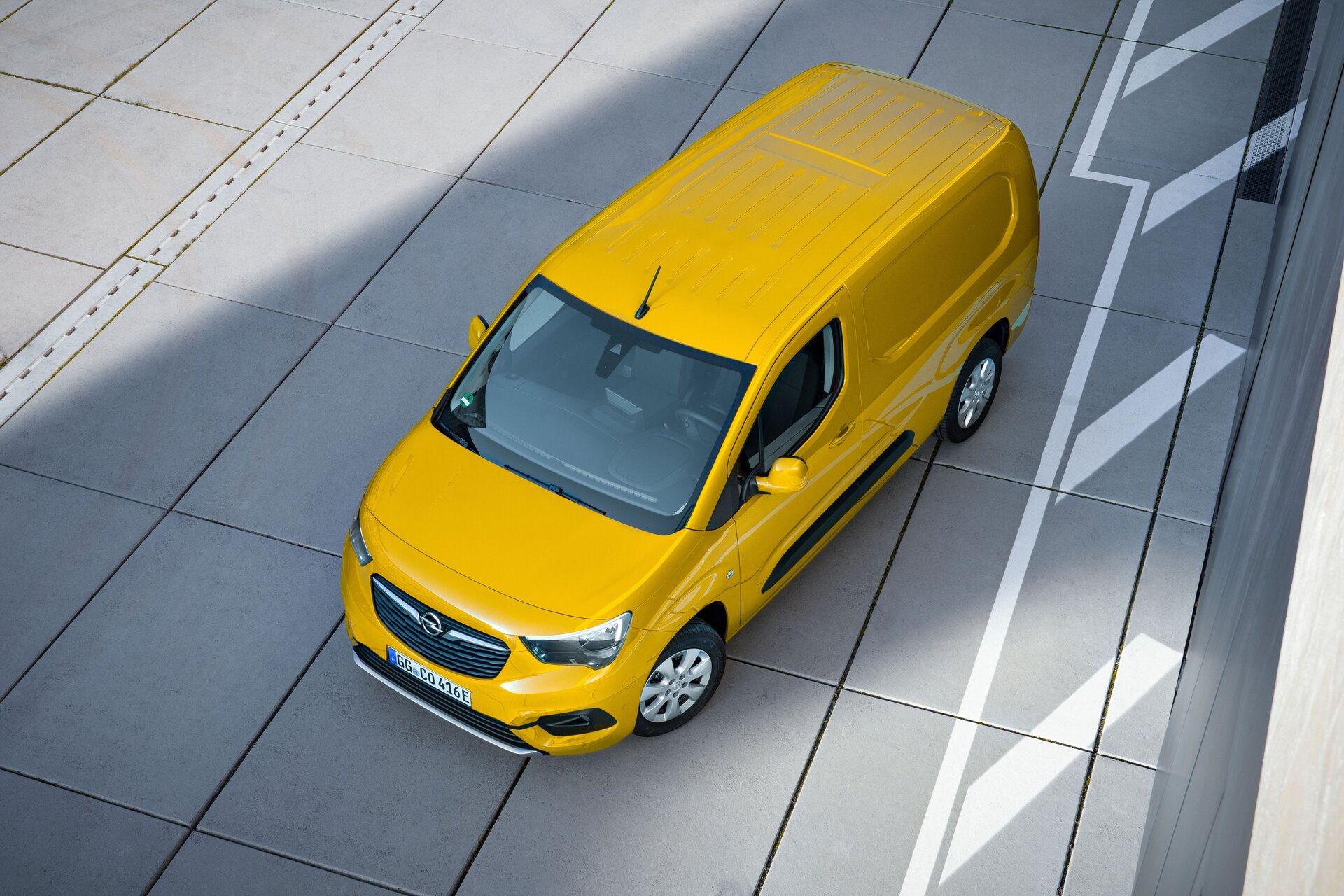 Opel Combo-e Cargo: le immagini ufficiali