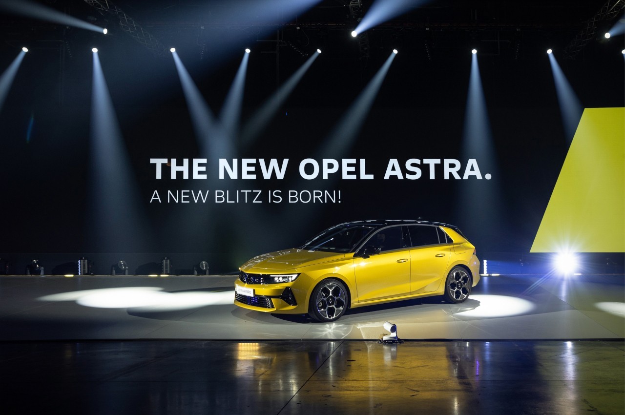 Opel Astra 2022: immagini ufficiali della sesta generazione