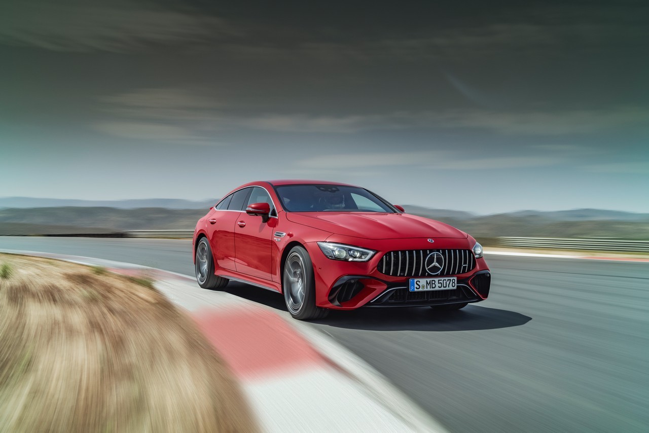 Mercedes-AMG GT 63 S E Performance 2021: immagini ufficiali