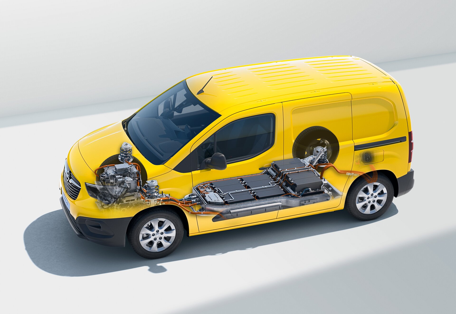 Opel Combo-e Cargo: le immagini ufficiali