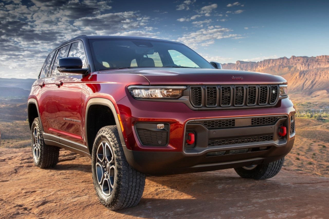 Jeep Grand Cherokee e Grand Cherokee 4xe 2022: immagini ufficiali