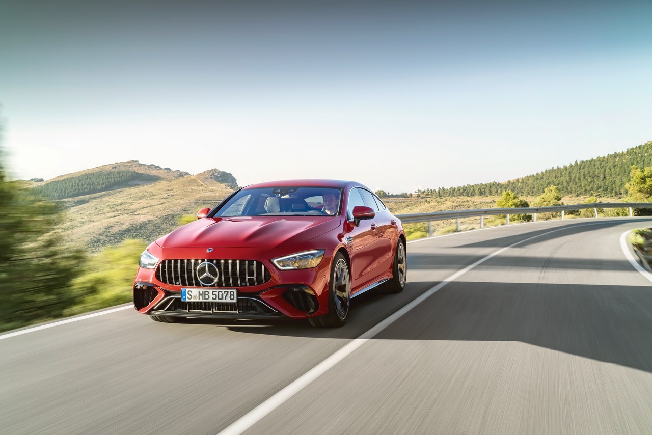 Mercedes-AMG GT 63 S E Performance 2021: immagini ufficiali